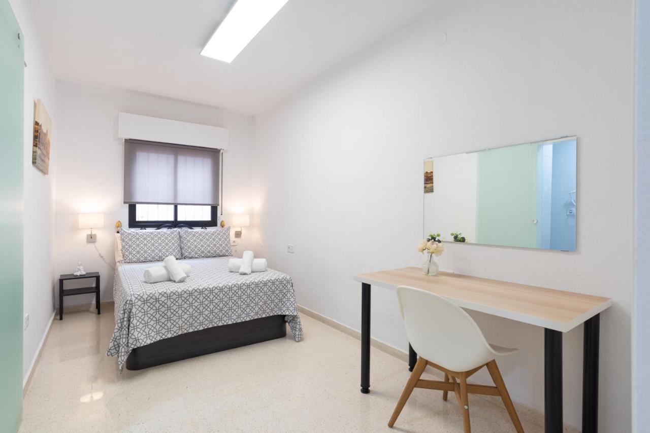 Mariscal & Old Town By Ele Apartments Malaga Bagian luar foto